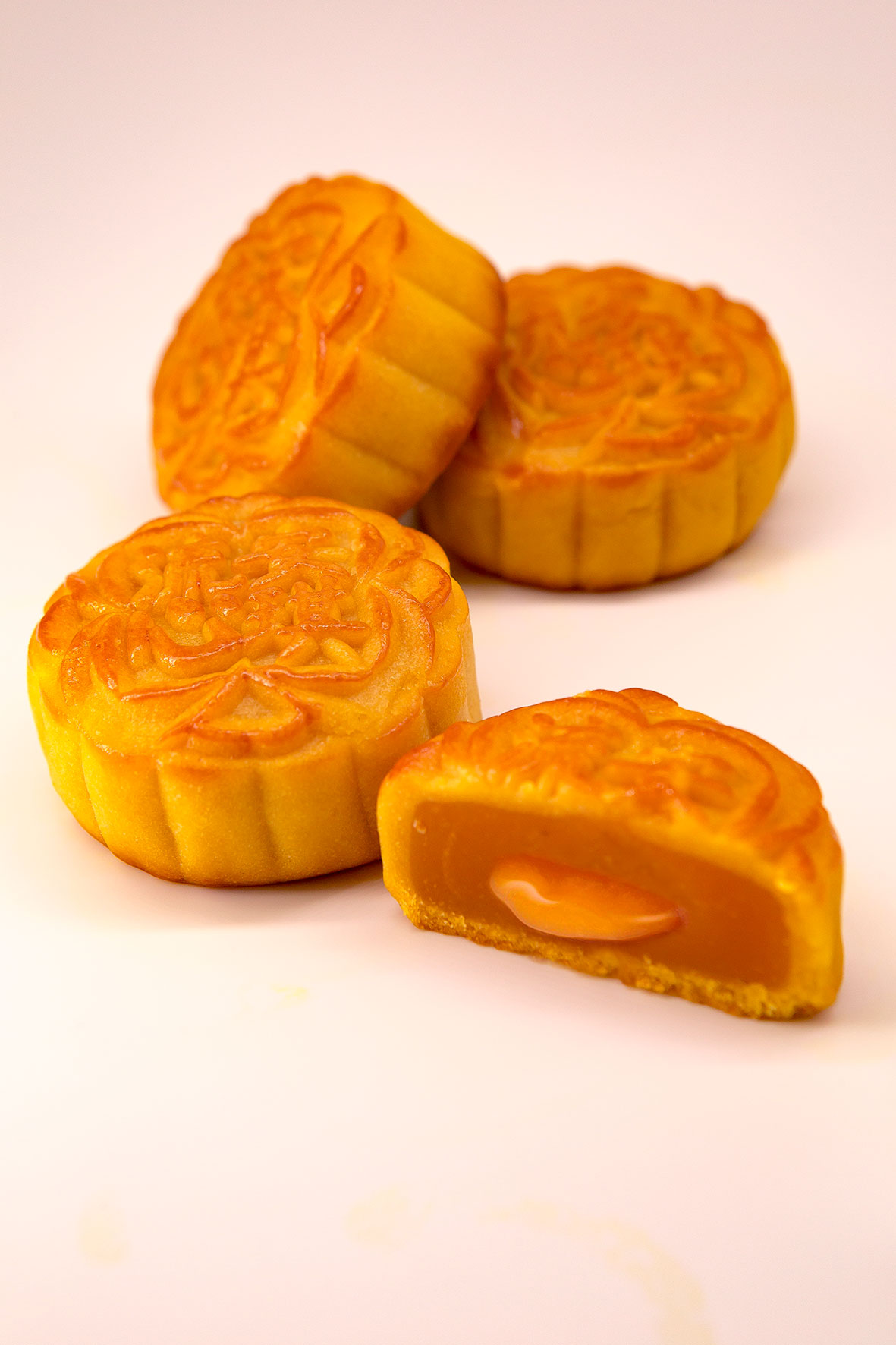 2018安琪月饼推出震憾款式-燕窝流心奶黄月饼【安琪月饼官网]